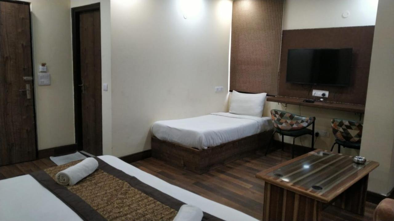 Hotel Singh Continetal Delhi  Esterno foto