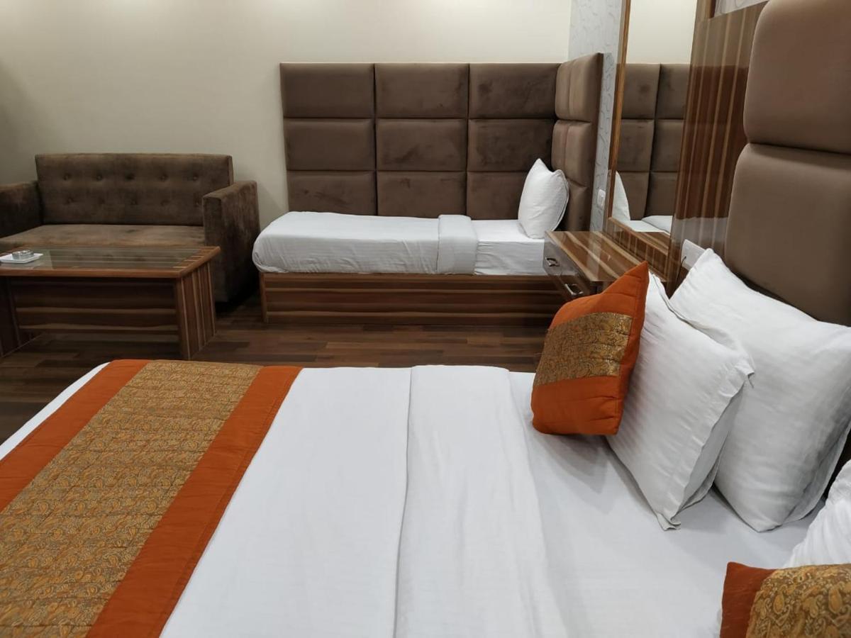 Hotel Singh Continetal Delhi  Esterno foto