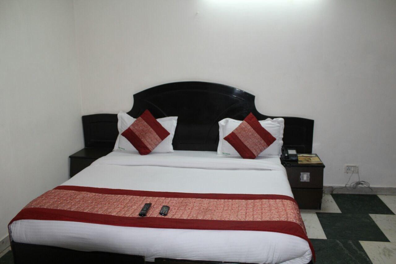 Hotel Singh Continetal Delhi  Esterno foto
