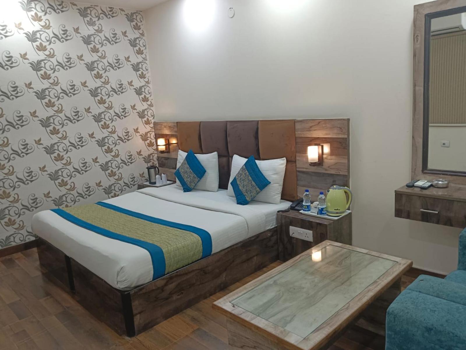 Hotel Singh Continetal Delhi  Esterno foto