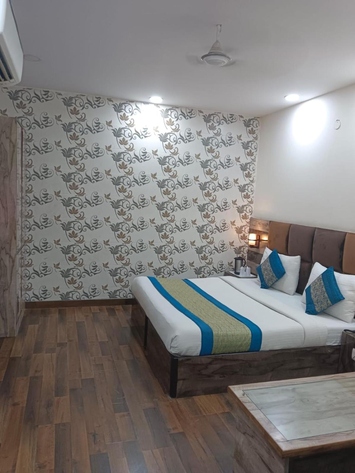 Hotel Singh Continetal Delhi  Esterno foto